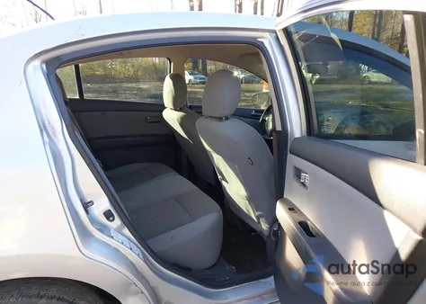 2011 Nissan Sentra 2.0Sr z USA, uszkodzony, nr VIN 3N1AB6AP1BL621933